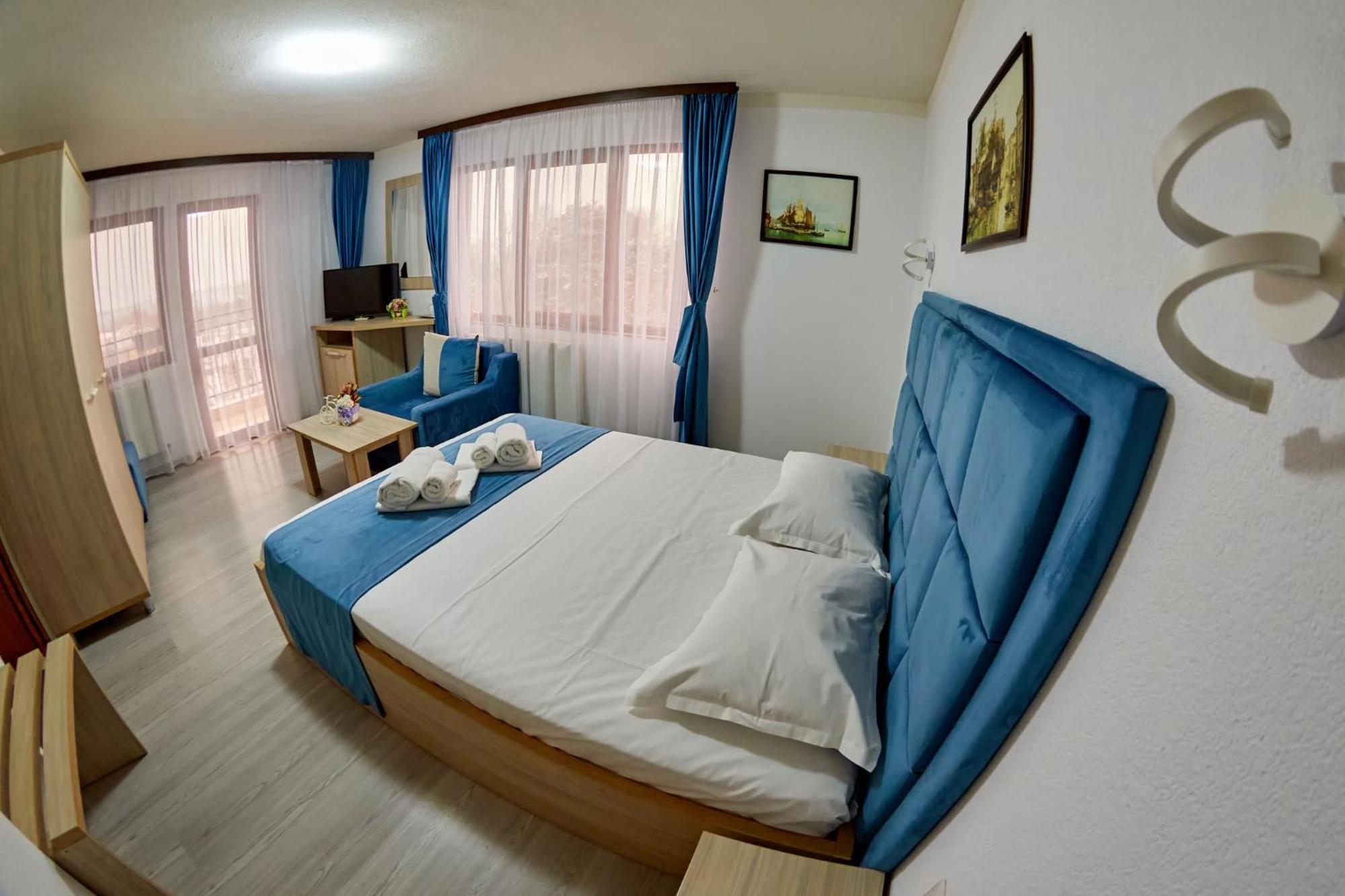Hotel Coralis Ефоріє-Норд Екстер'єр фото