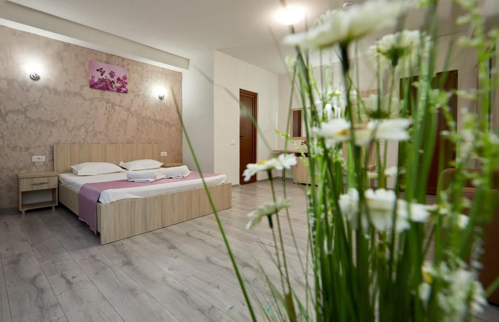 Hotel Coralis Ефоріє-Норд Екстер'єр фото
