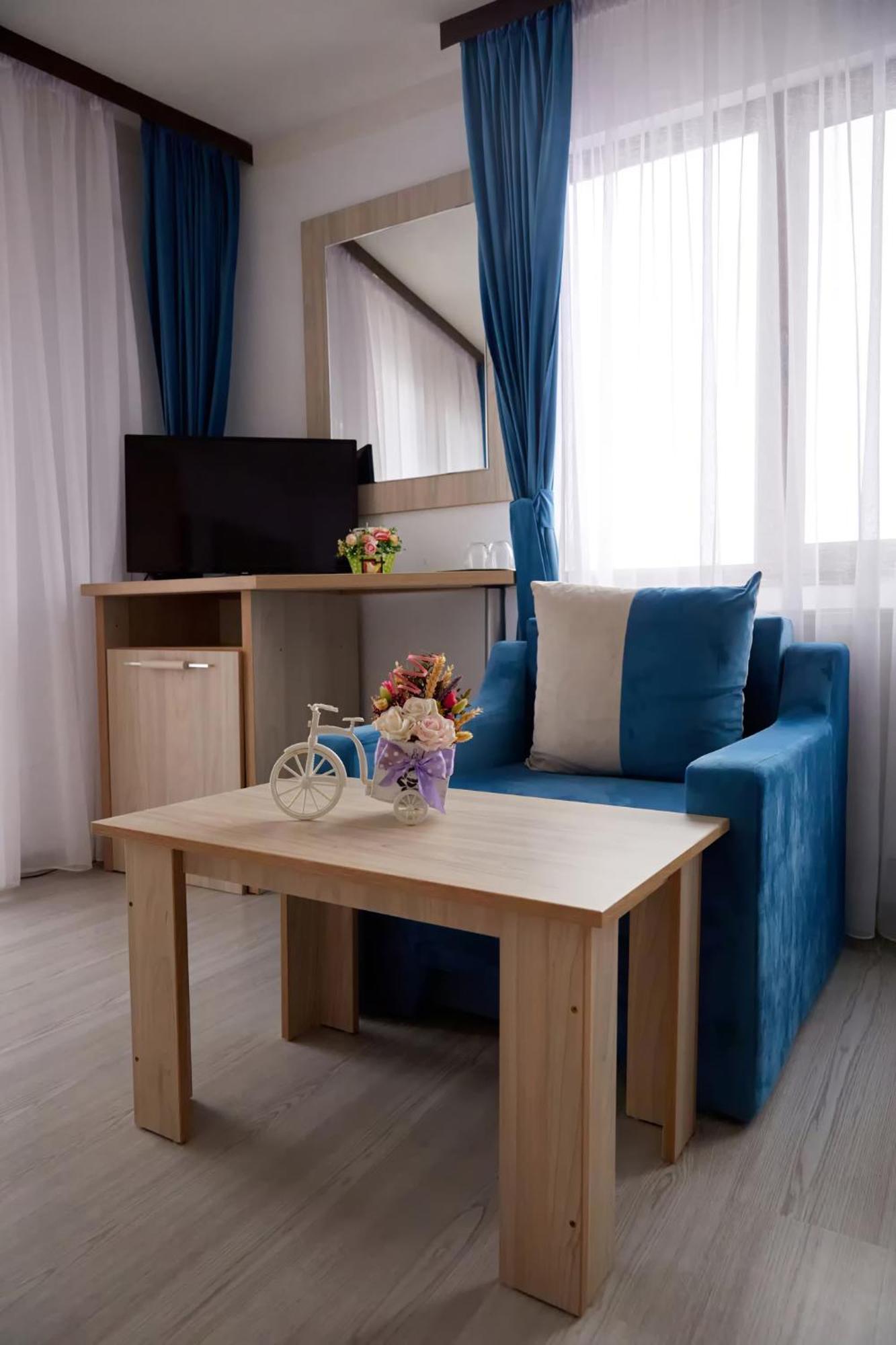 Hotel Coralis Ефоріє-Норд Екстер'єр фото