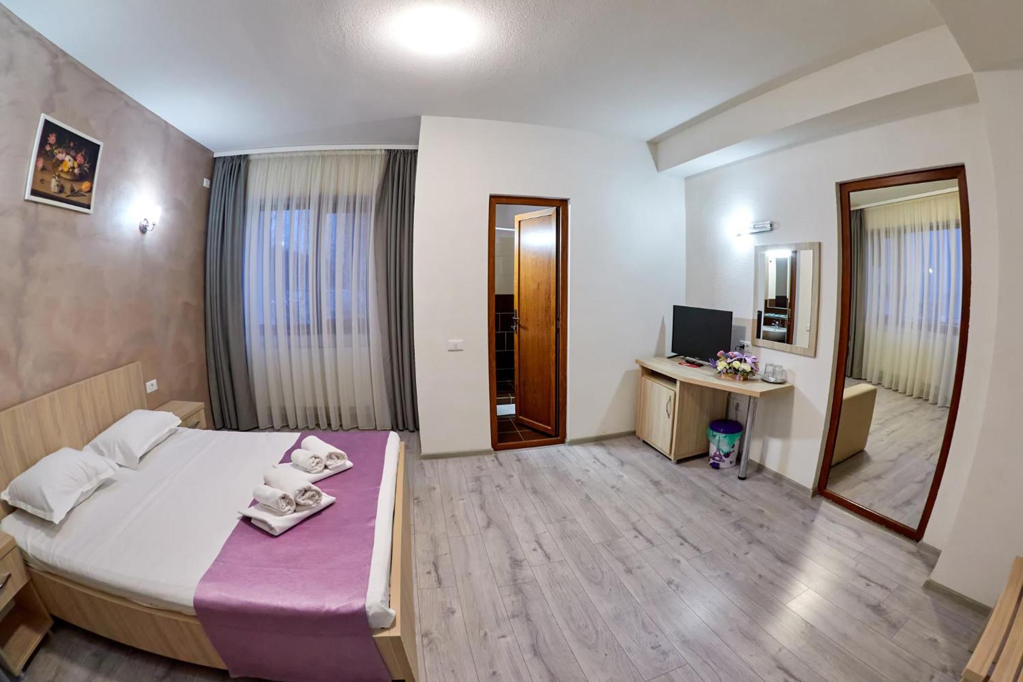 Hotel Coralis Ефоріє-Норд Екстер'єр фото