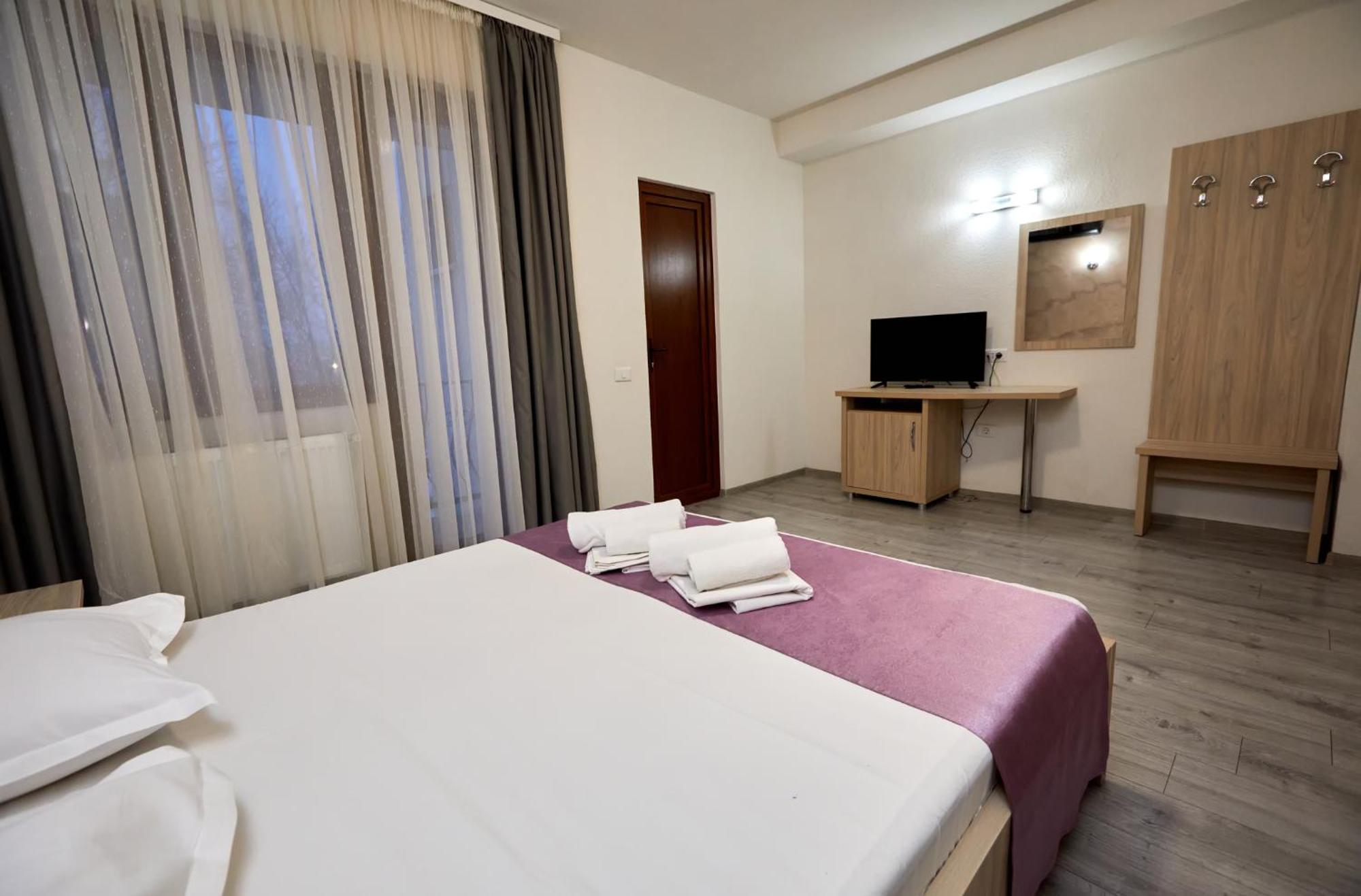 Hotel Coralis Ефоріє-Норд Екстер'єр фото