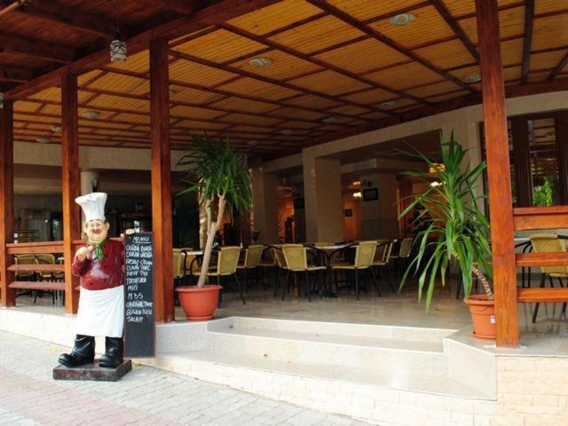 Hotel Coralis Ефоріє-Норд Екстер'єр фото
