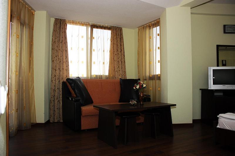 Hotel Coralis Ефоріє-Норд Екстер'єр фото